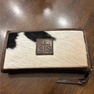STS Ranchwear Cowhide Zip Wallet - Black and White